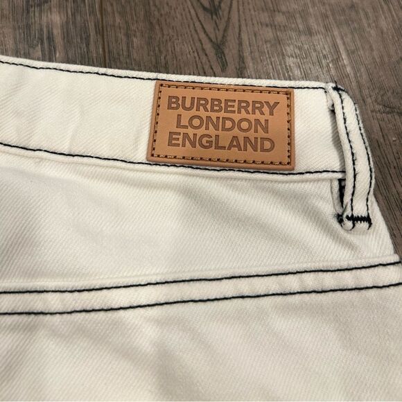 Burberry Straight Fit Topstitched Washed Jeans , Size: 25,White - Picture 4 of 9